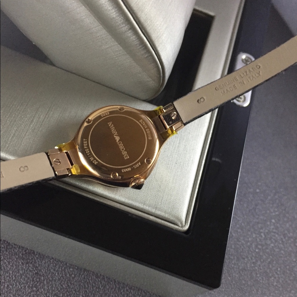 Watch - Picture 6 of 6